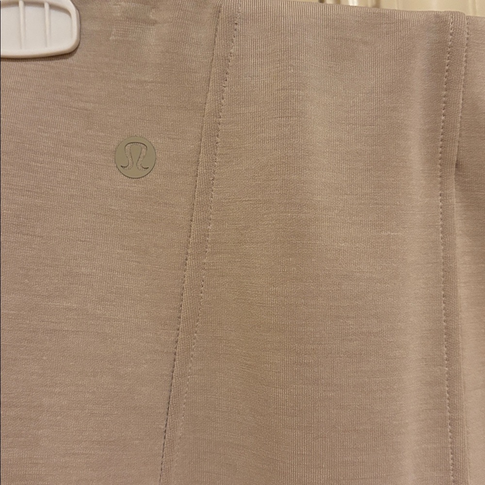 Lululemon size 0 softstreme material skirt, mid length - Picture 3 of 5